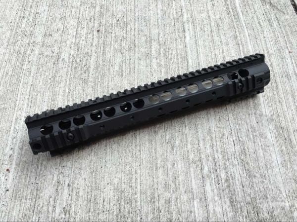 T Ironairsoft 1309D 13.5 inch URX 3.1 Rail Free Float Handguard