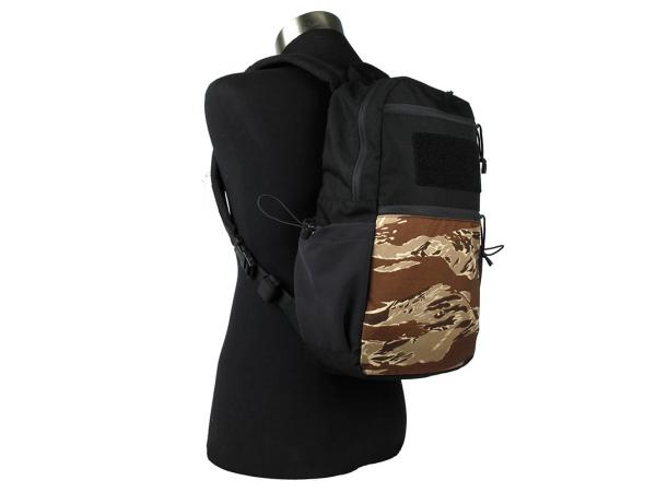 G TMC 14L Day Pack ( BK Sand Tigerstripe )